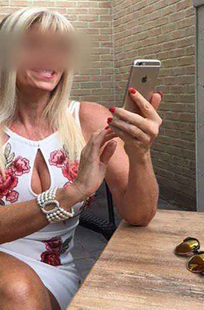 Melanie, 46 Jahre