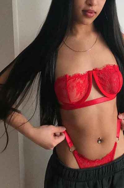 Julia, 24 Jahre