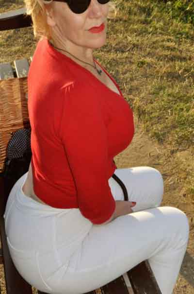 Silvia, 59 Jahre