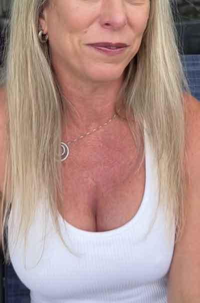Nina, 45 Jahre